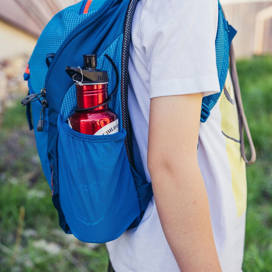Wander 12 in the color Aqua Yellow. image number 5