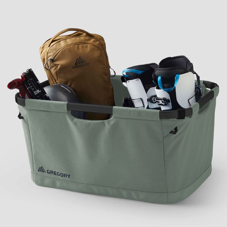 Alpaca Gear Basket 70 in the color Nomad Green. image number 4