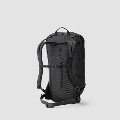 Alpinisto 25 in the color Summit Black.