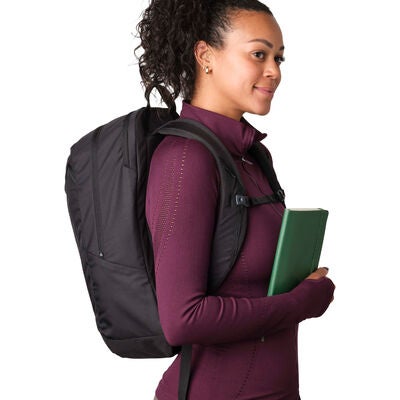 Retna 25 in the color .