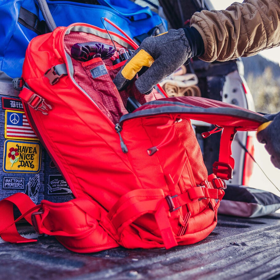 Targhee 26 in the color Lava Red. image number 3