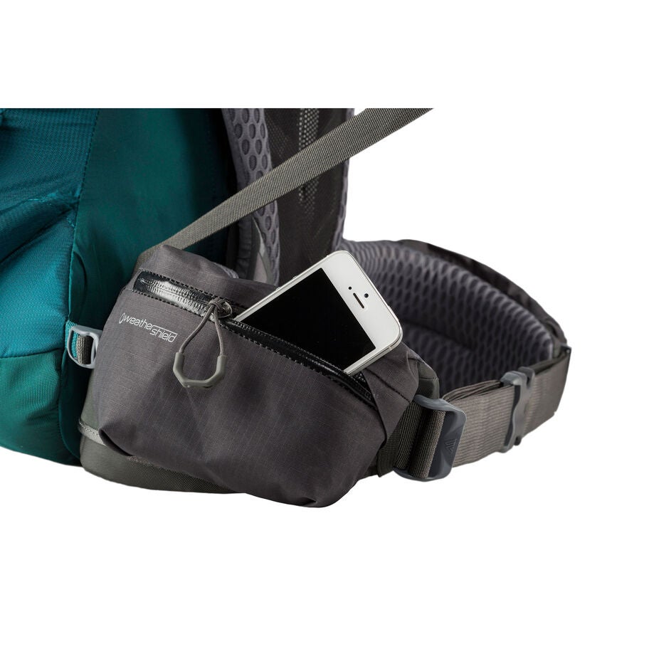 Deva 70 in the color Outlet | Nocturne Blue. image number 7