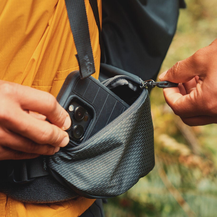 Baltoro 85 Pro in the color Iron Grey. image number 7