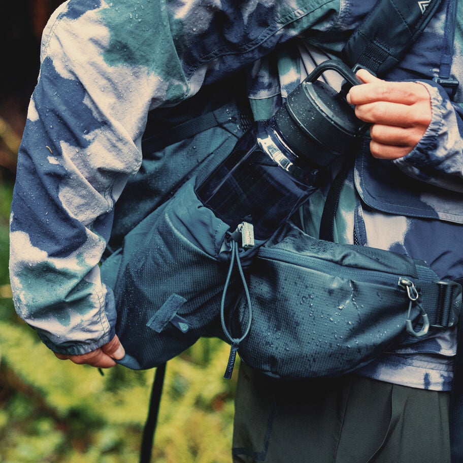 Deva 70 in the color Garnet Red. image number 5