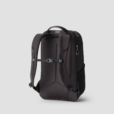 Retna 28 in the color OUTLET | Carbon Sky.