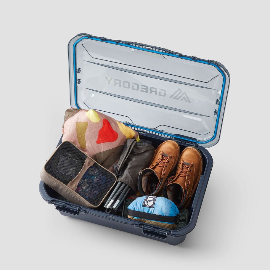 Alpaca Gear Box 45 in the color Nomad Green. image number 3