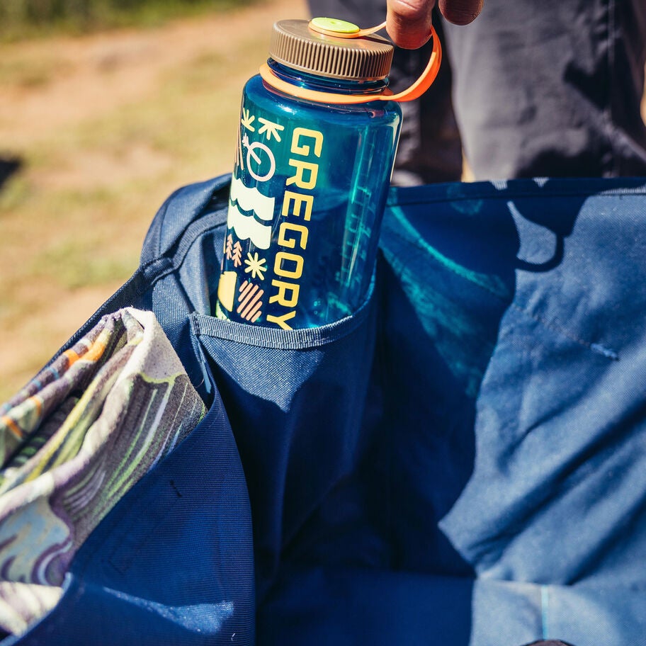 Alpaca Gear Wagon in the color Slate Blue. image number 10