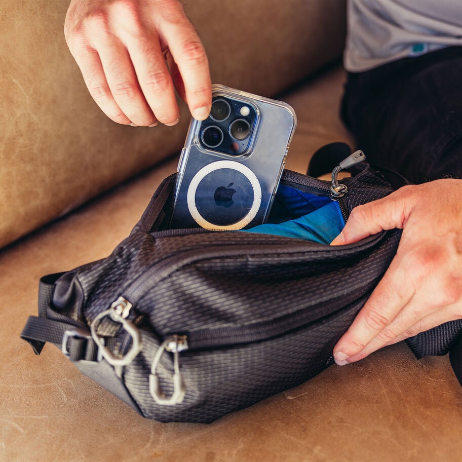 Nano Waistpack in the color Sage White. image number 4