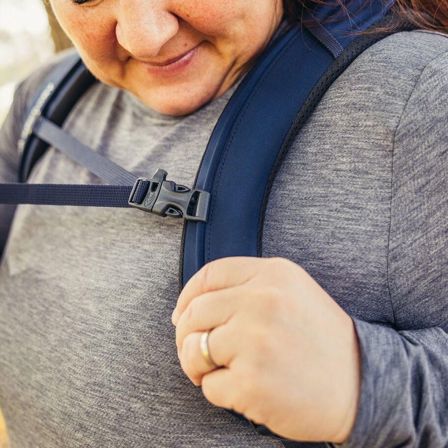 Amber 68 Plus Size in the color Arctic Navy. image number 5