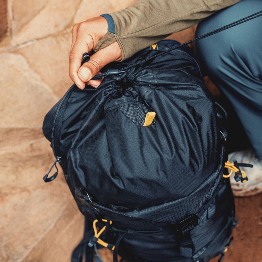 Alpinisto 25 in the color Summit Black. image number 3