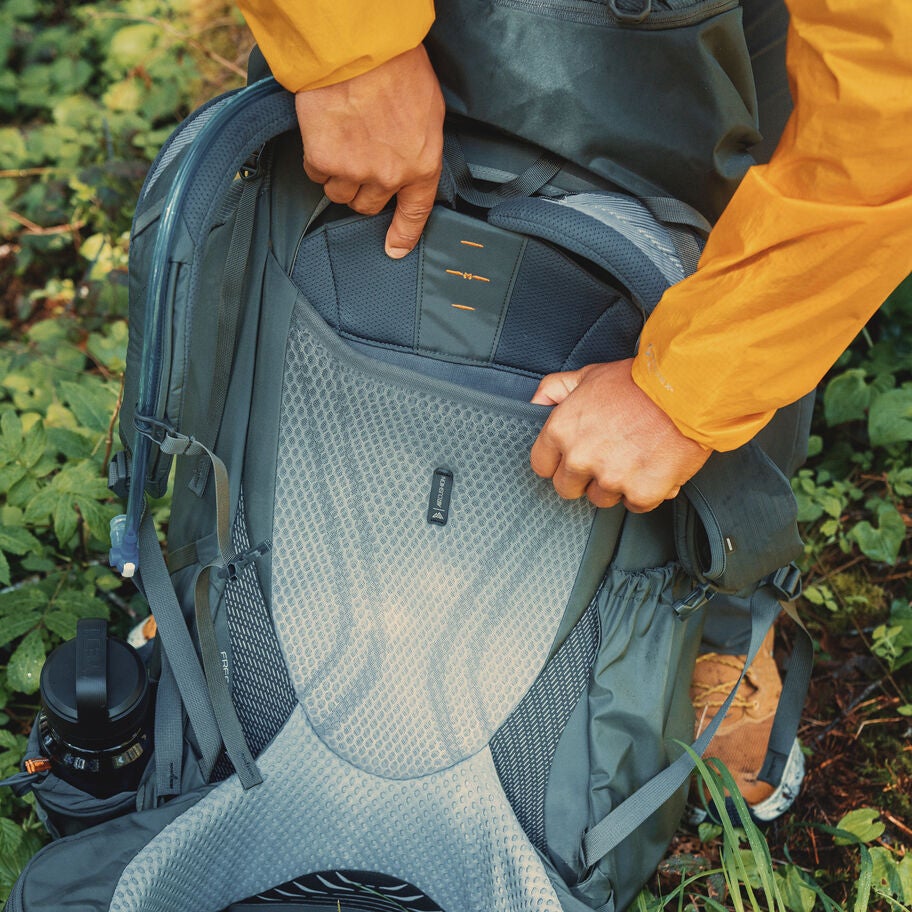 Baltoro 100 Pro in the color Iron Grey. image number 9