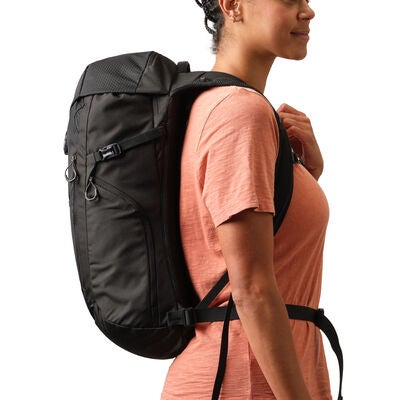 Nano 28 in the color .