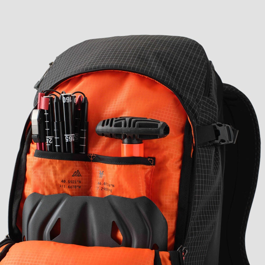 Faction x Targhee 32 in the color Agent Black. image number 3
