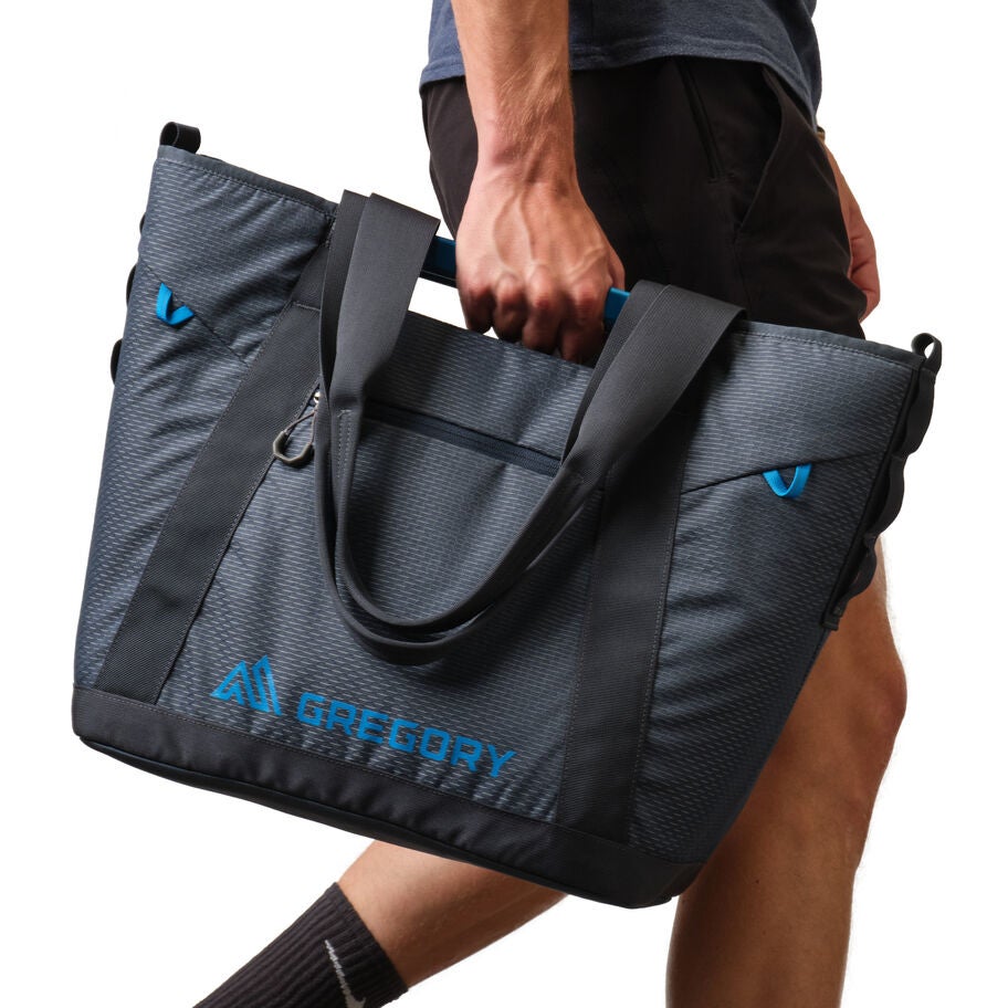 Alpaca Utility Tote 35 in the color Slate Blue. image number 4