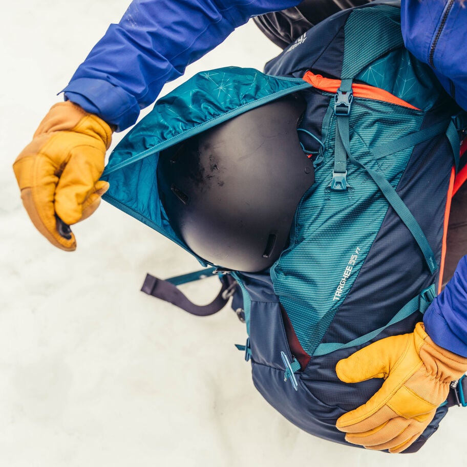 Targhee FastTrack 35 in the color Outlet | Spark Navy. image number 6