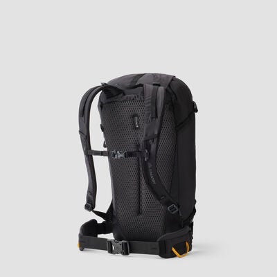 Alpinisto 30 in the color Summit Black.