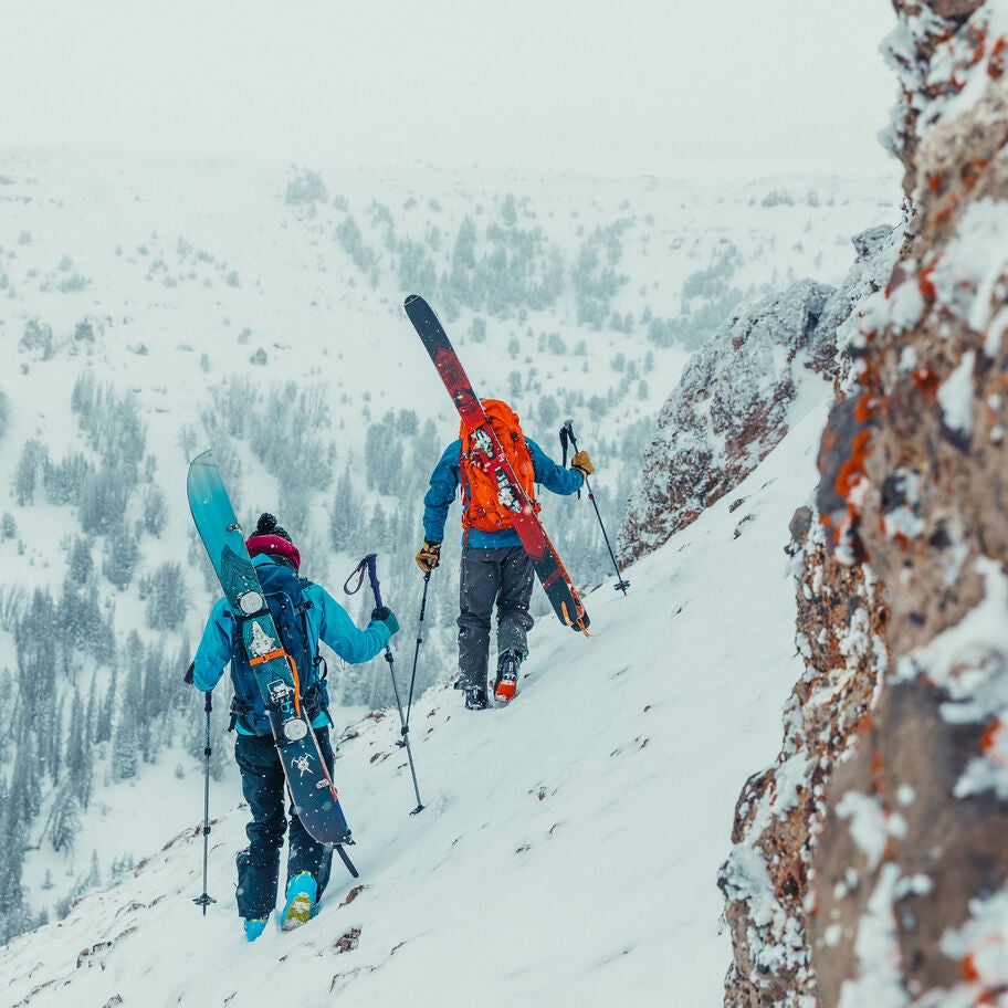 Targhee 45 in the color Gamma Red. image number 9