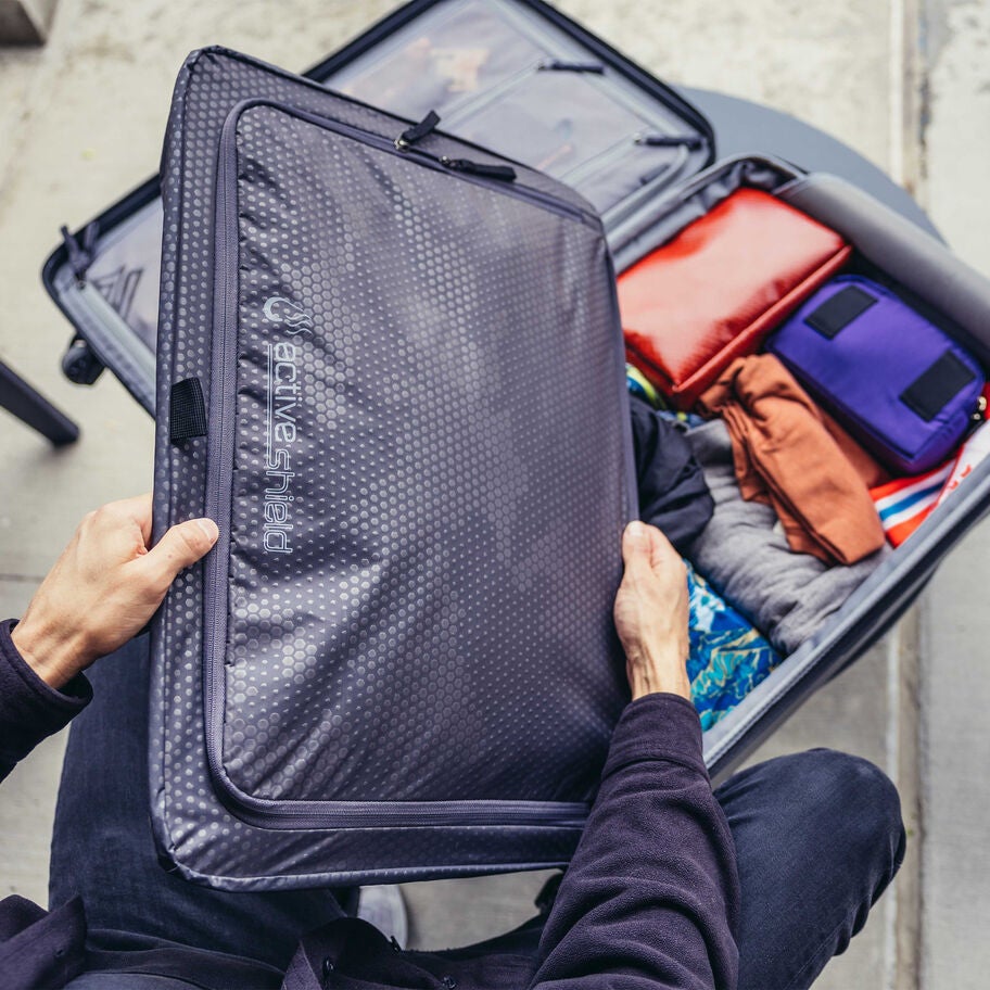 Quadro Pro Hardcase 28" in the color Optic Black. image number 9