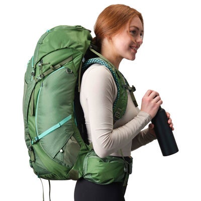 Kalmia 50 in the color Solstice Blue.