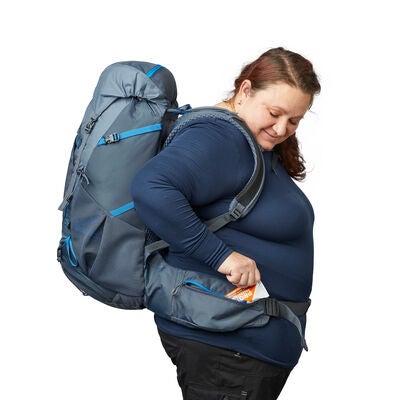 Amber 44 Plus Size in the color Outlet | Arctic Grey.