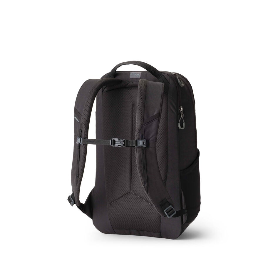 Retna 28 in the color Carbon Sky. image number 1