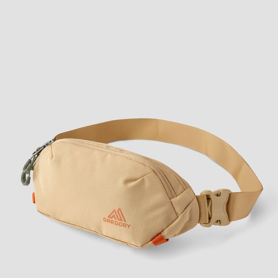 Rhune Belt Bag in the color Sand Storm. image number 0