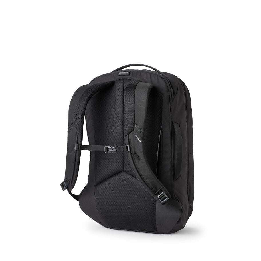 Border Traveler 30 in the color Outlet | Total Black. image number 1