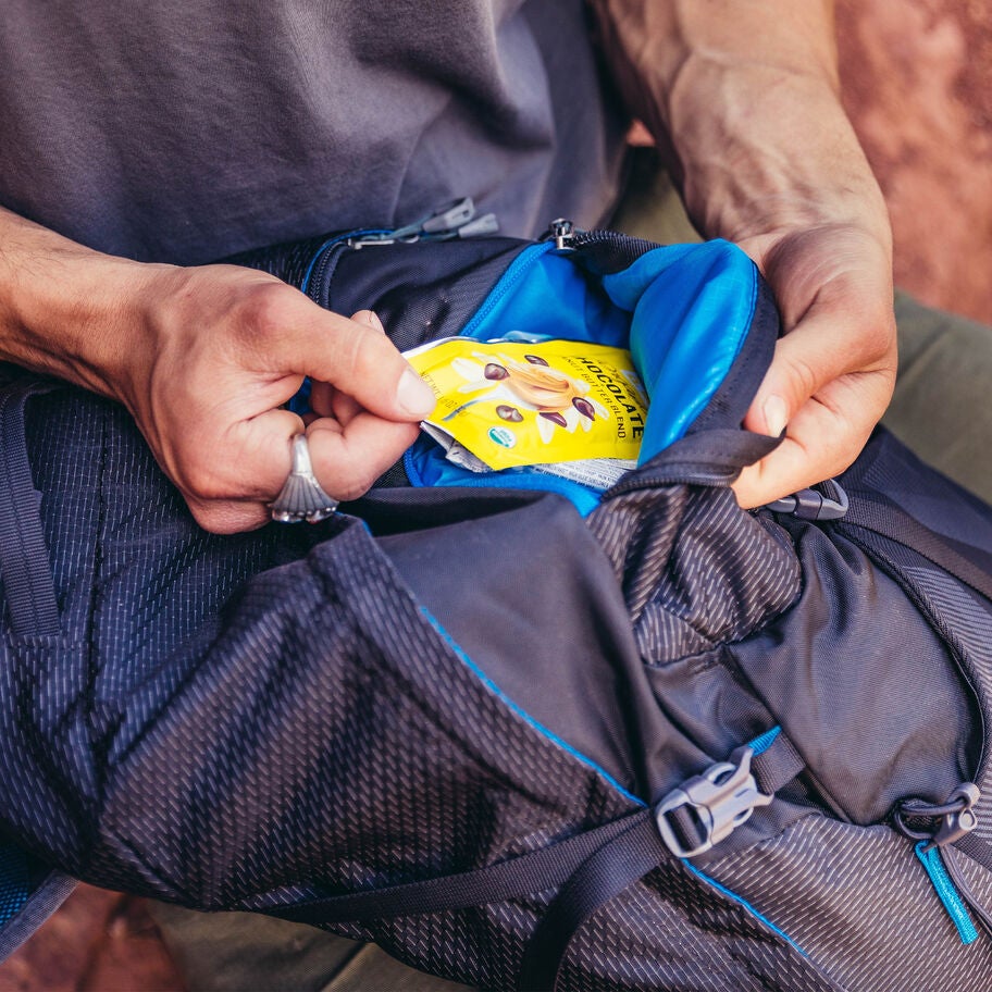 Citro 30 in the color Brick Red. image number 7