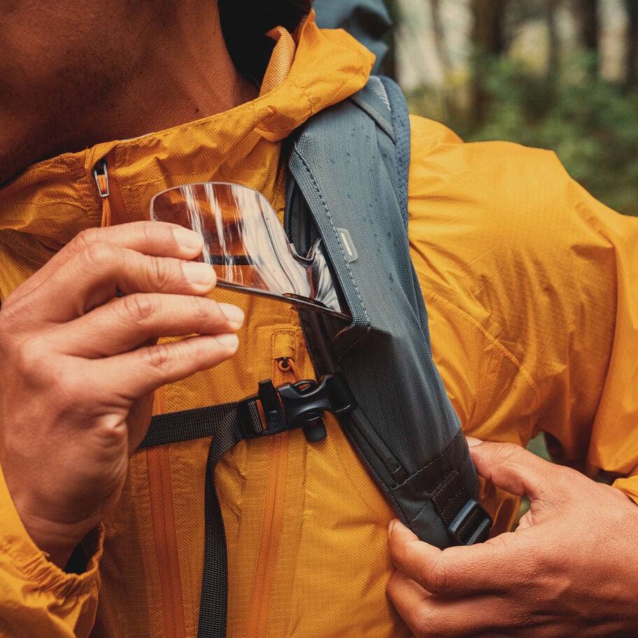 Baltoro 100 Pro in the color Iron Grey. image number 4