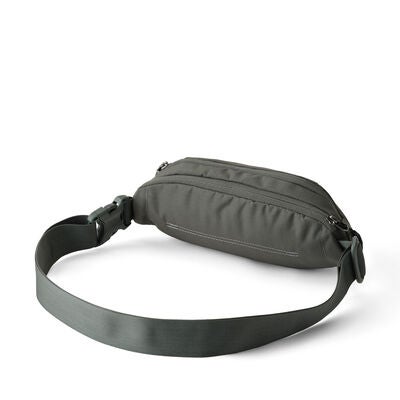Rhune Belt Bag in the color Swiss Green.