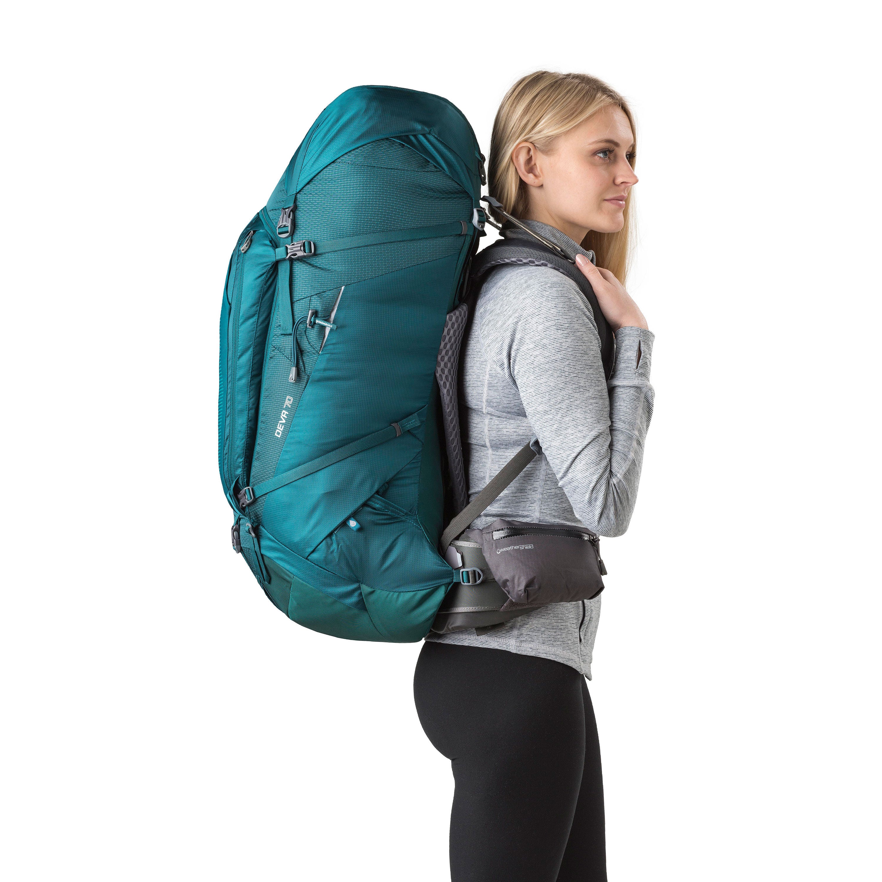 916DEV70_model12.jpg?sw=3000& 