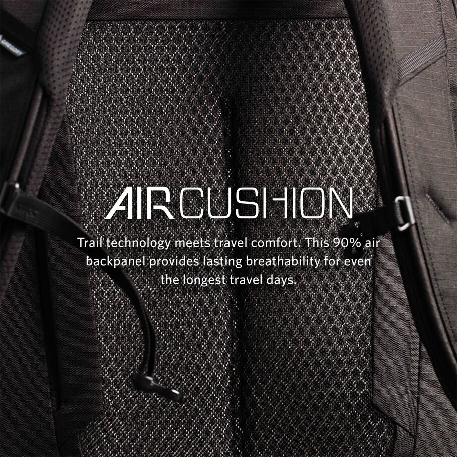 Border Carry-On 40 in the color Black Lichen. image number 4