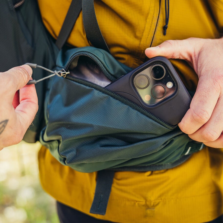 Paragon 60 in the color Cascade Green. image number 6