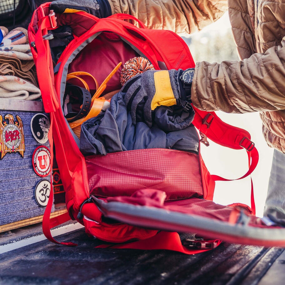 Targhee 26 in the color Lava Red. image number 4