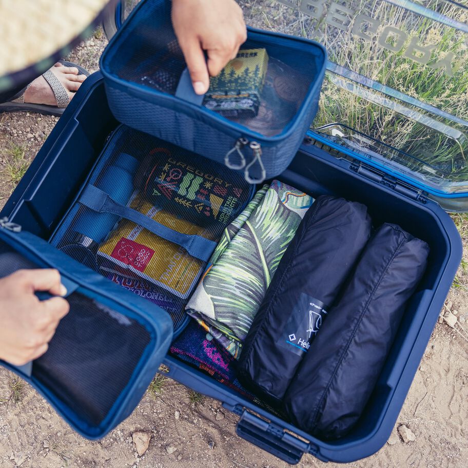 Alpaca Gear Box Adventure Kit 2 Pack in the color Nomad Green. image number 4