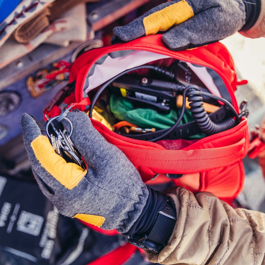 Targhee 26 in the color Gamma Red. image number 3