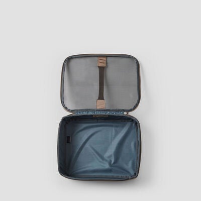 Alpaca Gear Pod 10 in the color Mirage Tan.