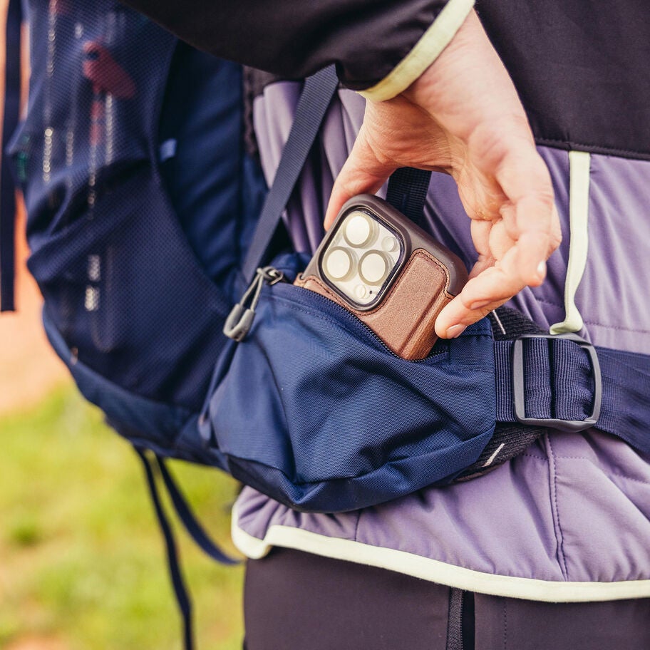 Amber 54 in the color Coral Blue. image number 4