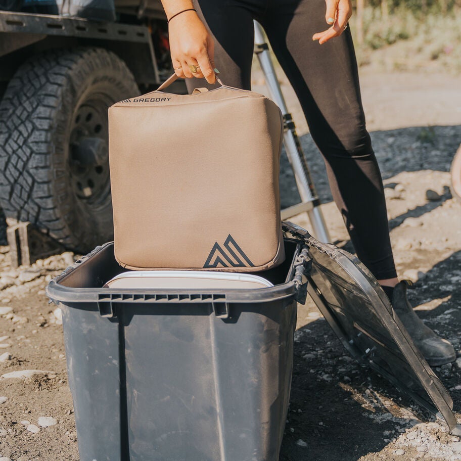 Alpaca Kitchen Case in the color Mirage Tan. image number 7