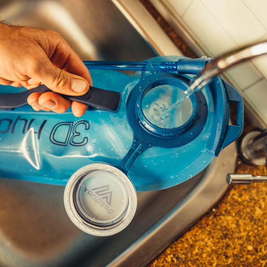 Gregory 3D Hydro 3L Reservoir in the color Outlet | Optic Blue. image number 6