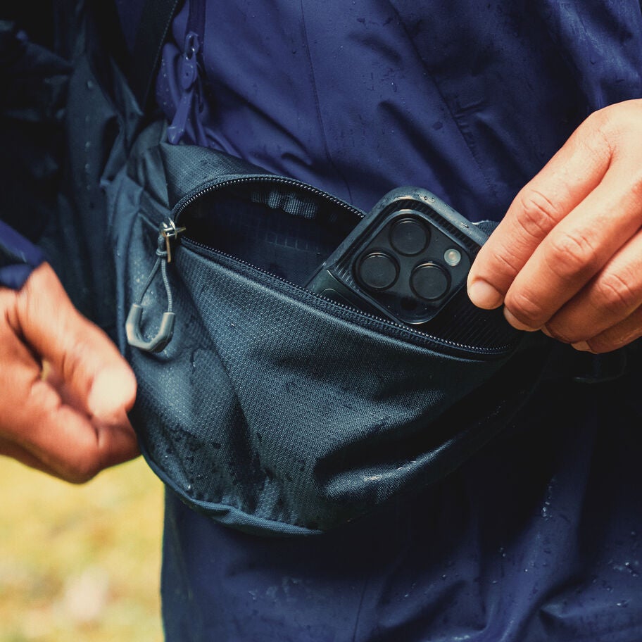 Baltoro 75 in the color Stellar Blue. image number 4