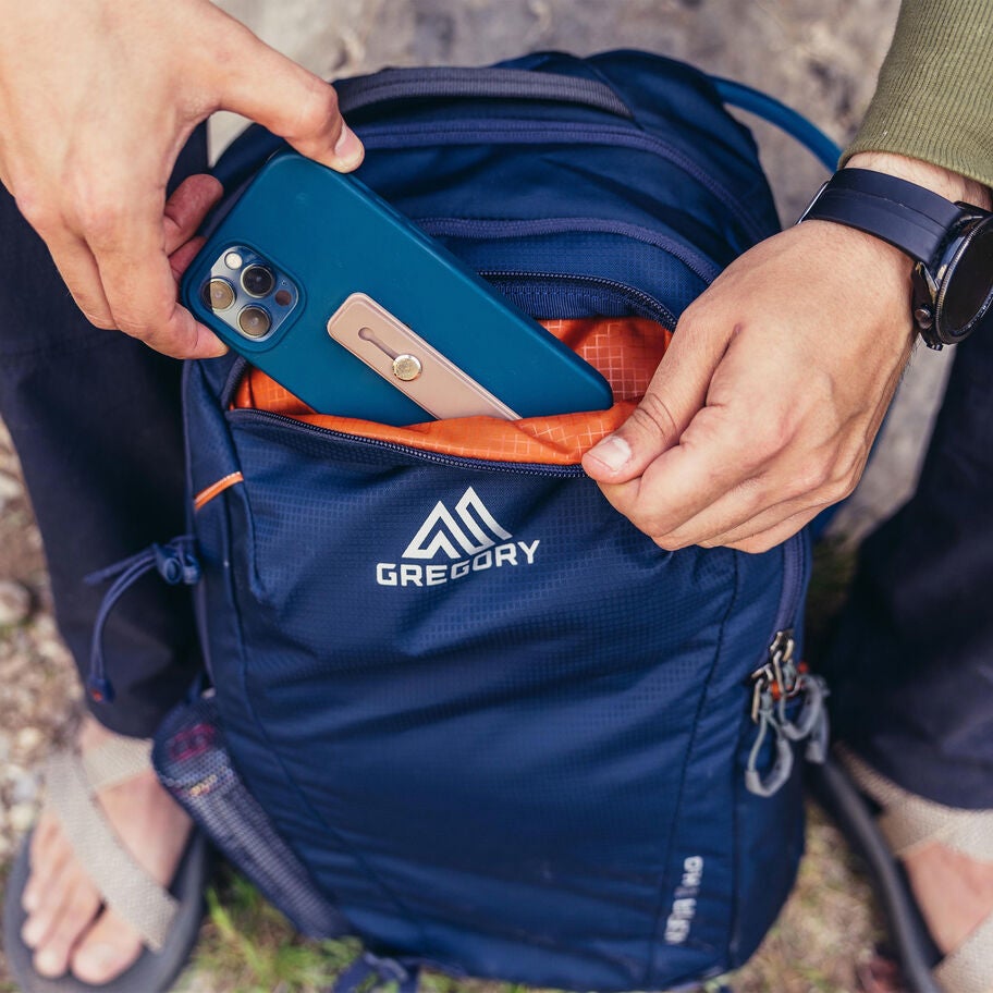 Inertia 18 H2O Day Hiking Hydration Pack Gregory