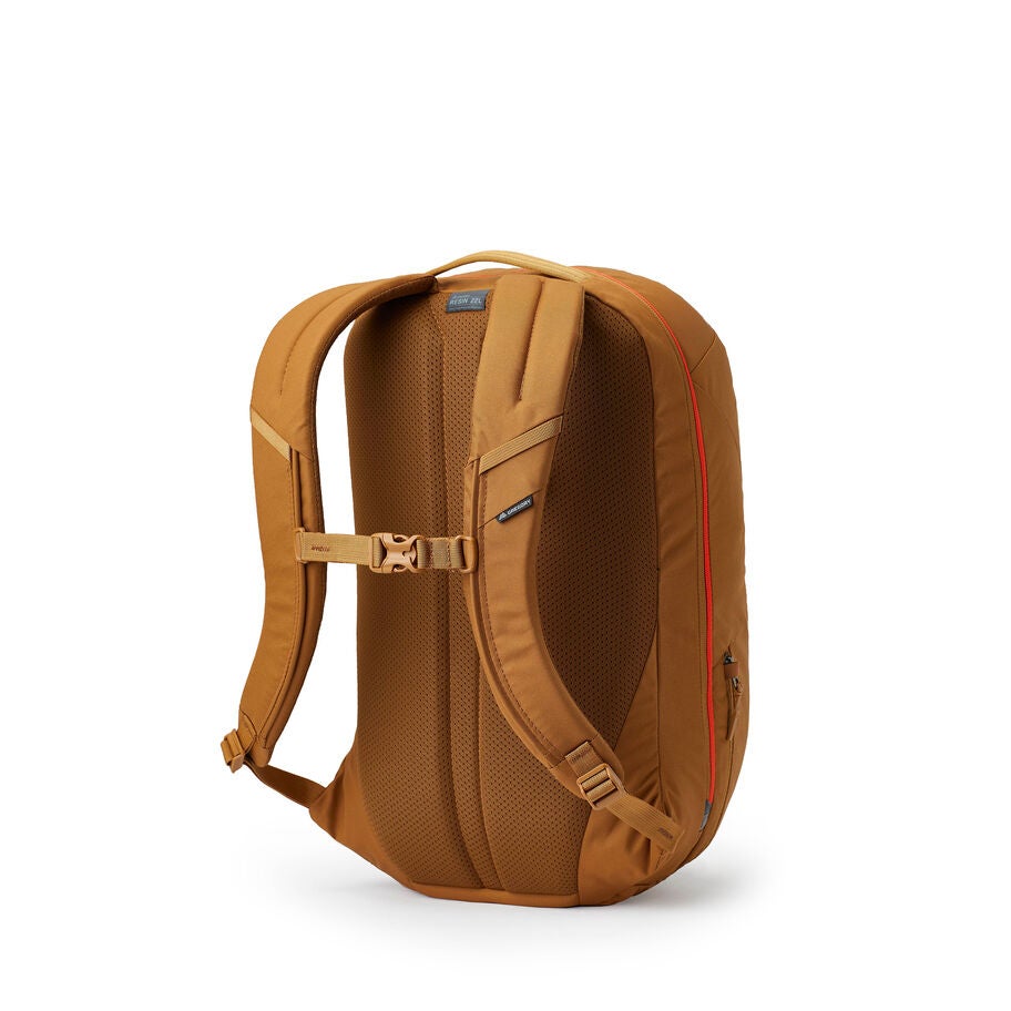 Resin 22 in the color Outlet | Woodland. image number 1