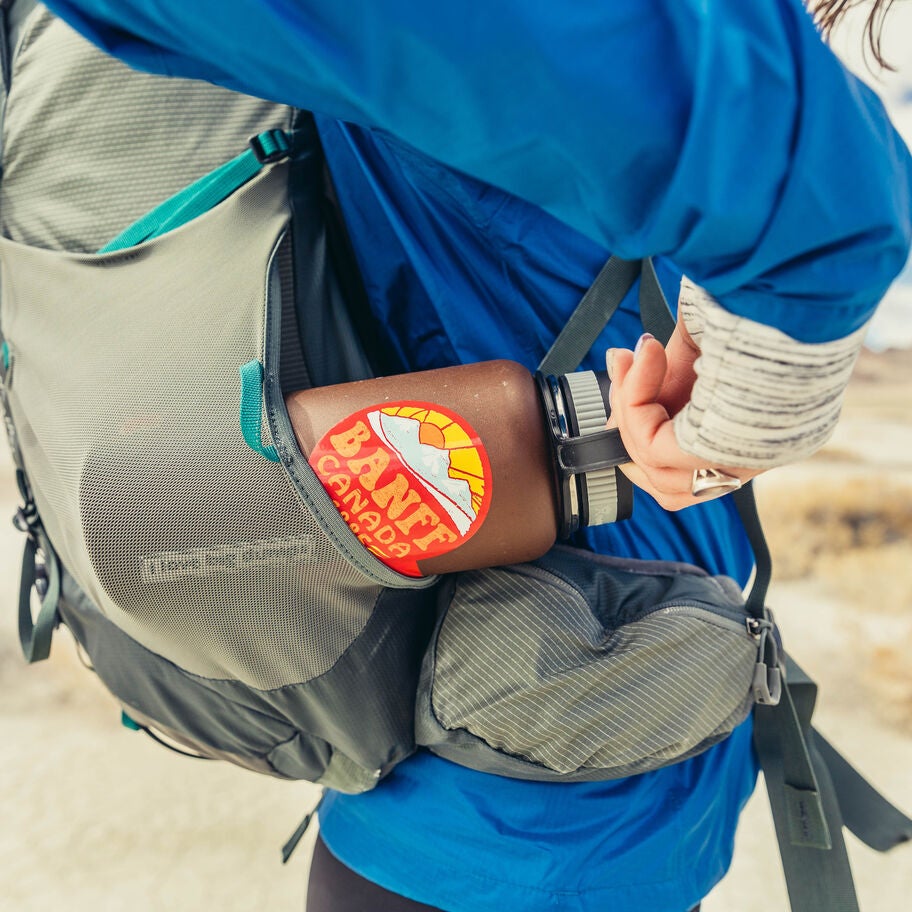 Maven 65 in the color Outlet | Spectrum Blue. image number 9